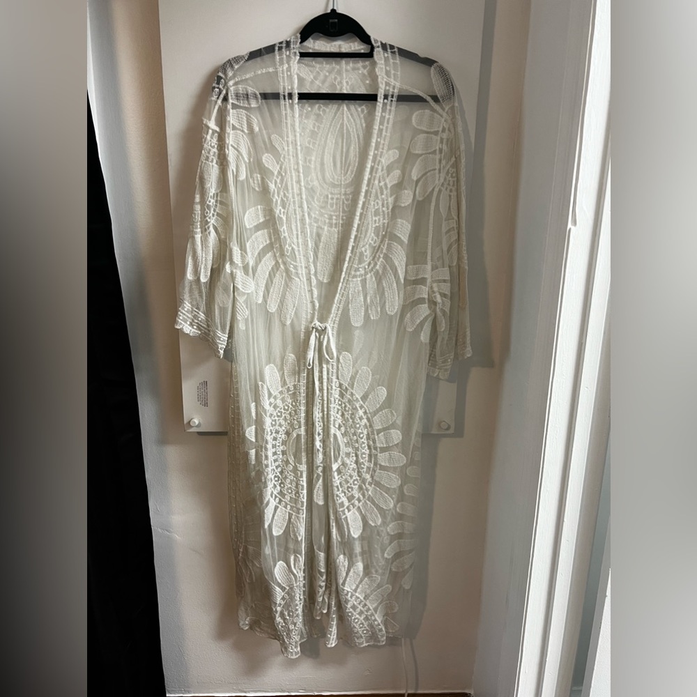 White Lace kimono